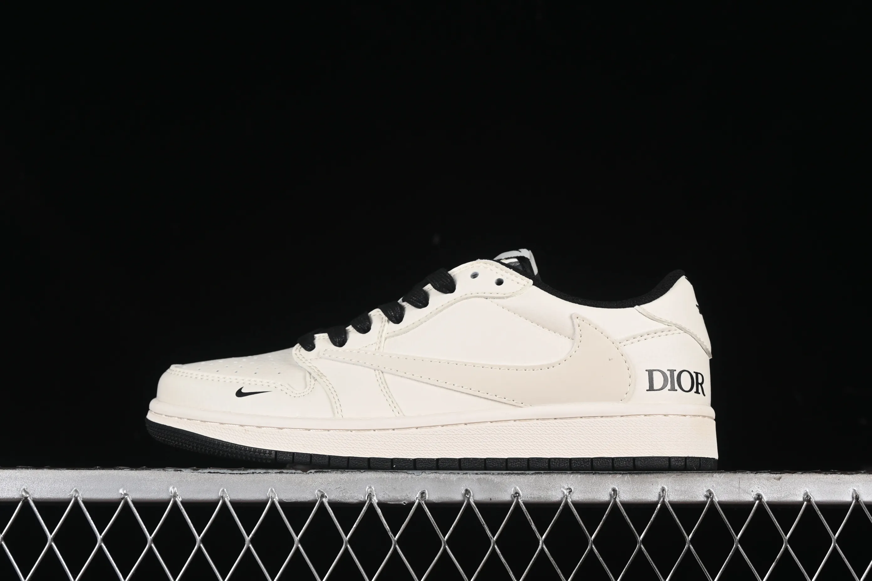 All categories Air Jordan Jordan series basketball shoes Air Jordan 1 Low High-end customized low-top sneakers Travis Scott x Fragment Design x Air Jordan 1 Low OG SP AJ1 Joe 1 Dior joint-off-white black bottom low-top cultural casual sneakers LJ5188-025